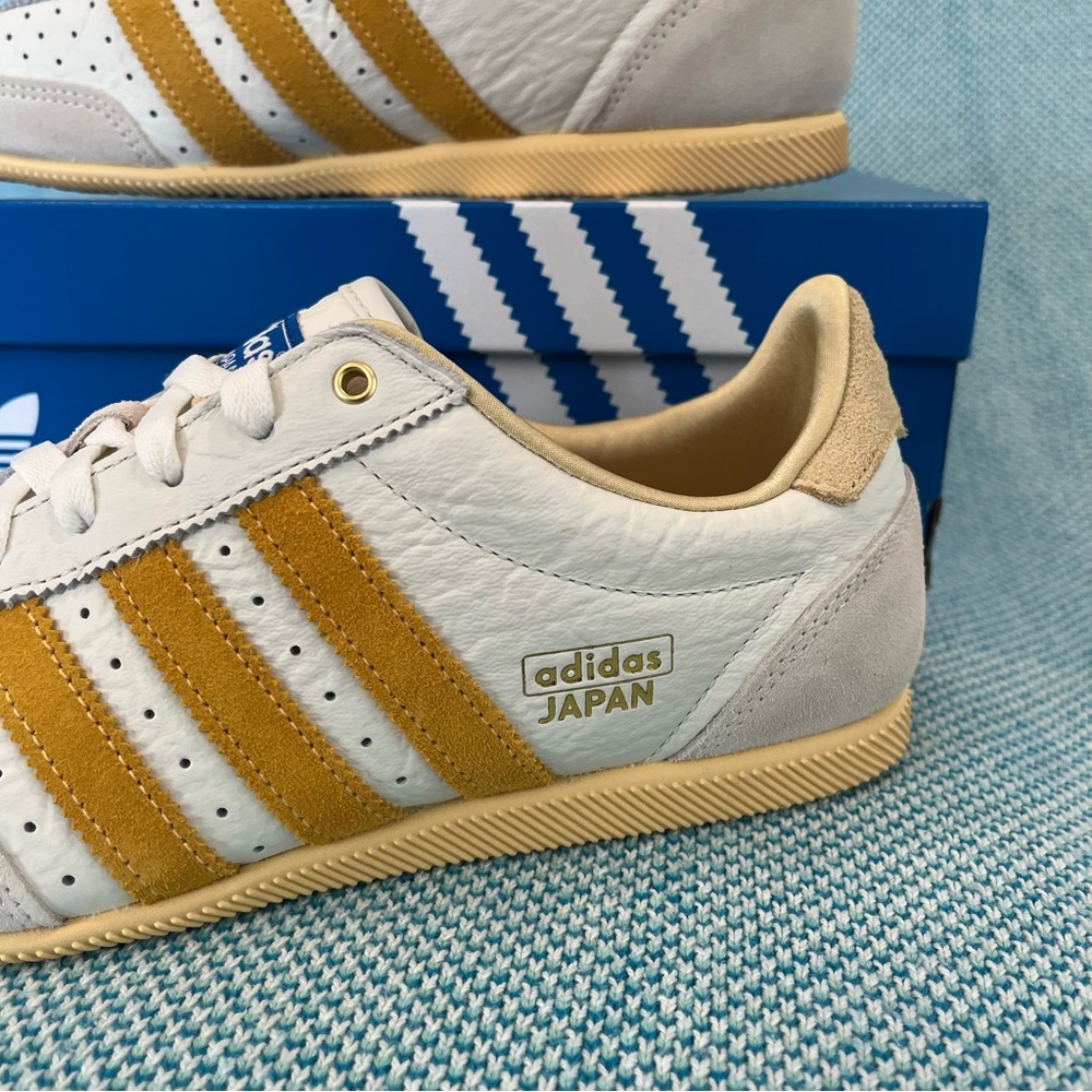 adidas Japan Sneakers White with Mustard Stripes - Picture 3 of 9